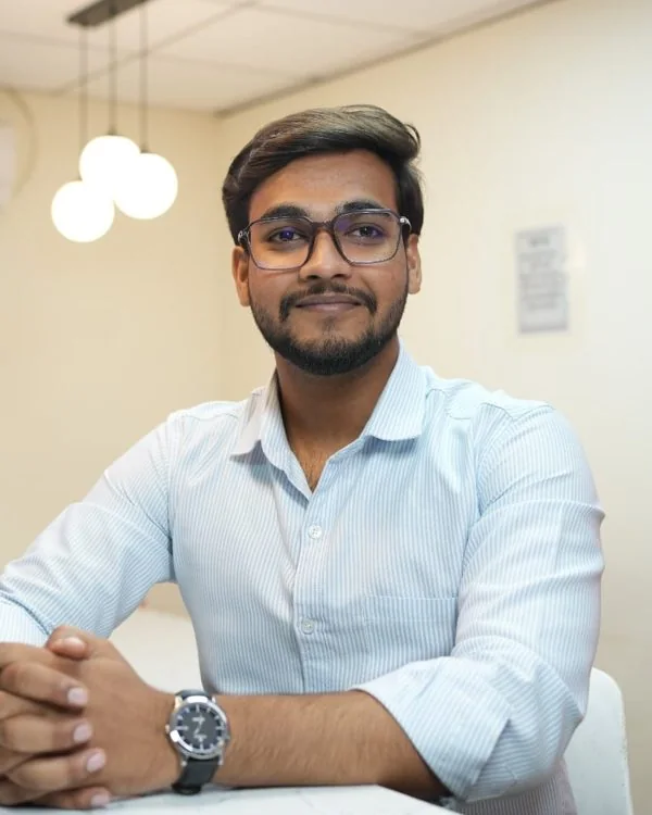 Portrait of Aryan Singh, ceo & co-founder of LegalKing